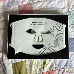 CurrentBody LED Light Therapy Face Mask: Series 1
